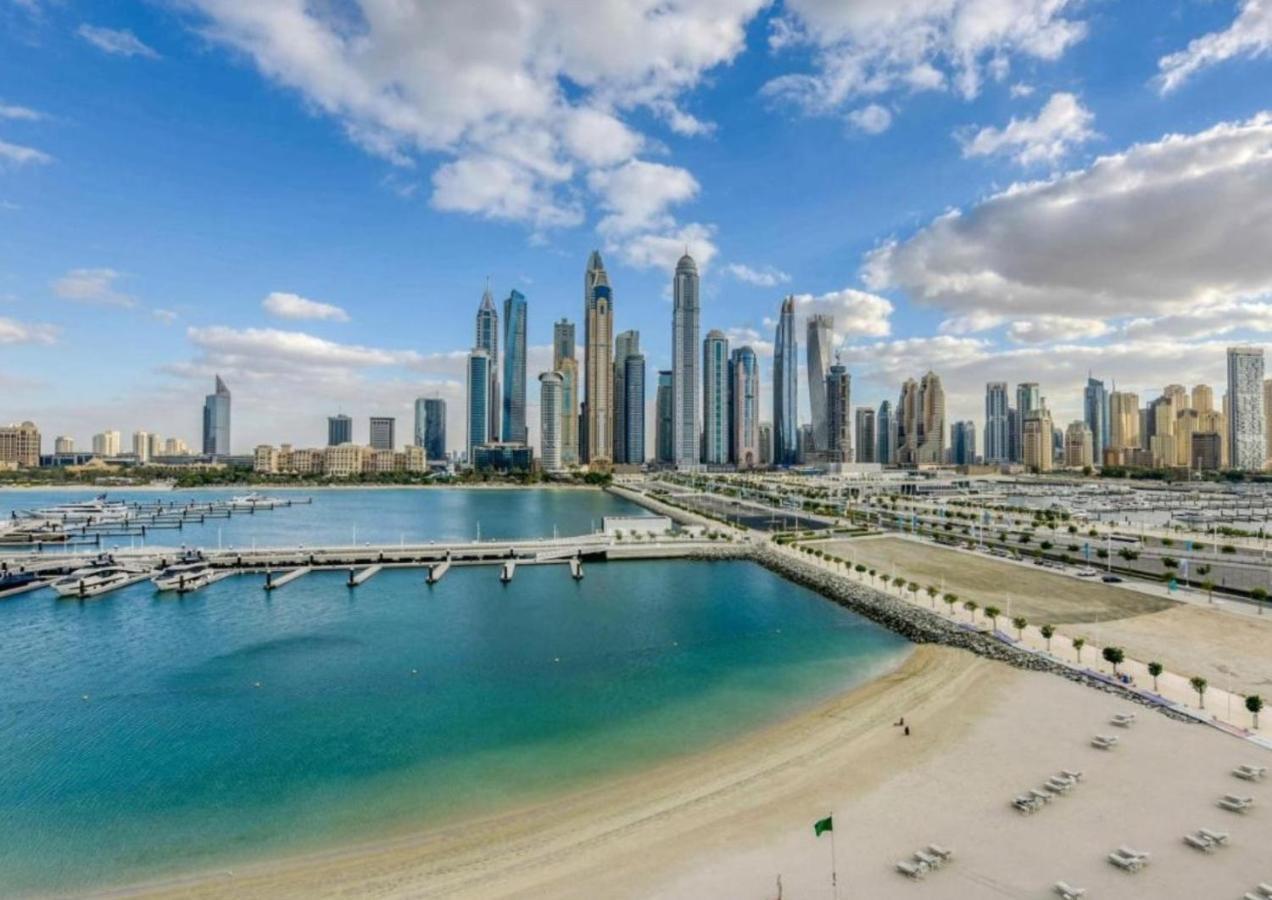 Ultra Luxury Emaar Beachfront - Private Beach And Pool Дубай Экстерьер фото