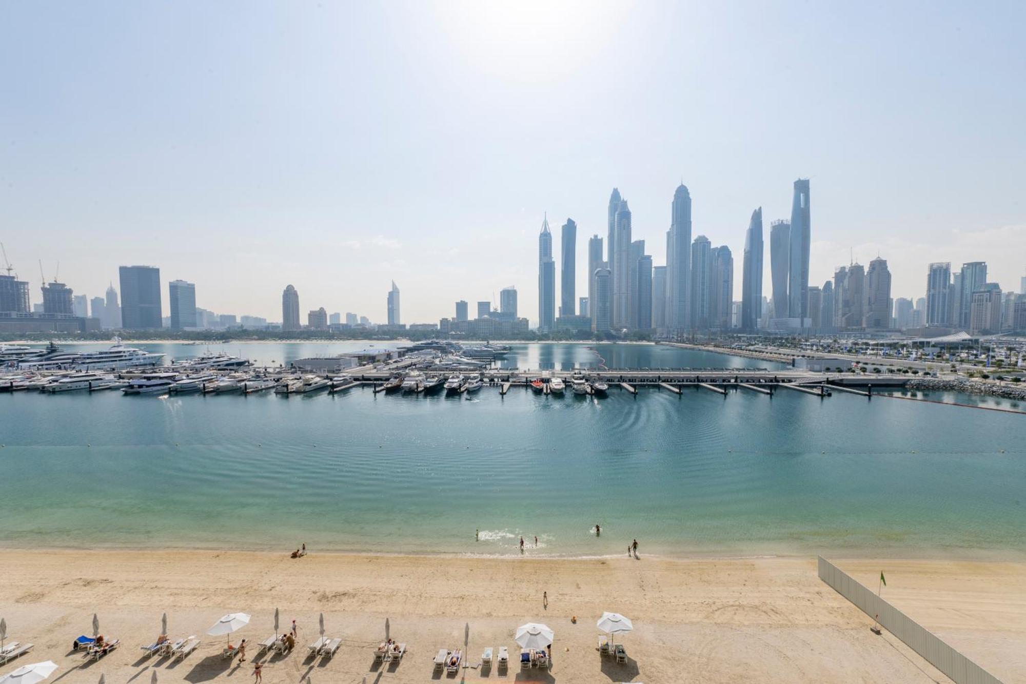 Ultra Luxury Emaar Beachfront - Private Beach And Pool Дубай Экстерьер фото